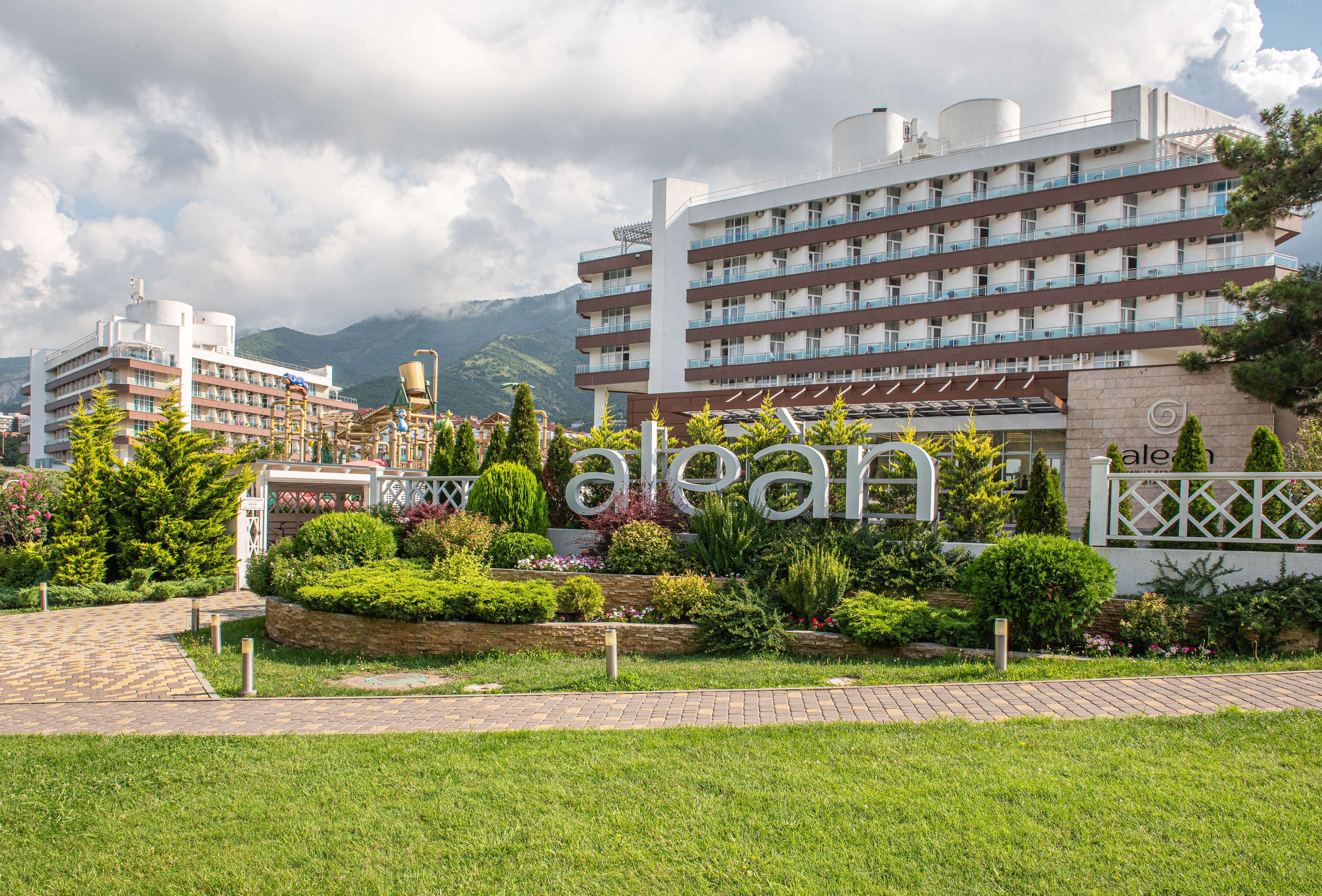 Alean Family Biarritz Геленджик