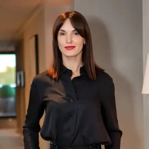 Анна Хихлунова